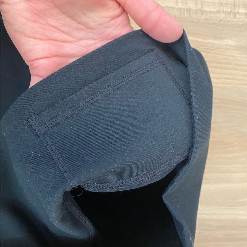 Fabletics Powerhold Mila Pocket Capri Leggings - Picture 7 of 10